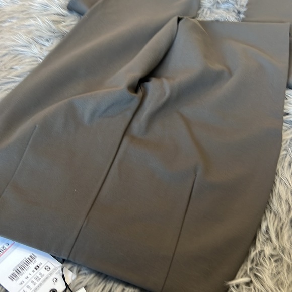 Zara - Picture 6 of 8